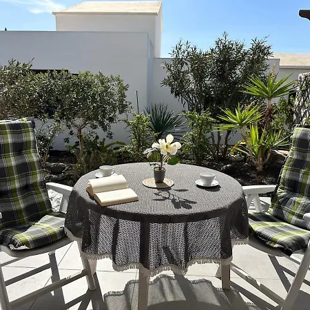 Casa „luga“ - Wohlfuehlen Direkt Am Und Pool Apartament Playa Honda (Lanzarote)