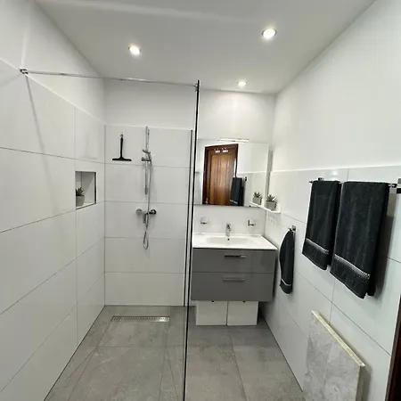 Apartament Casa „luga“ - Wohlfuehlen Direkt Am Und Pool Playa Honda (Lanzarote)